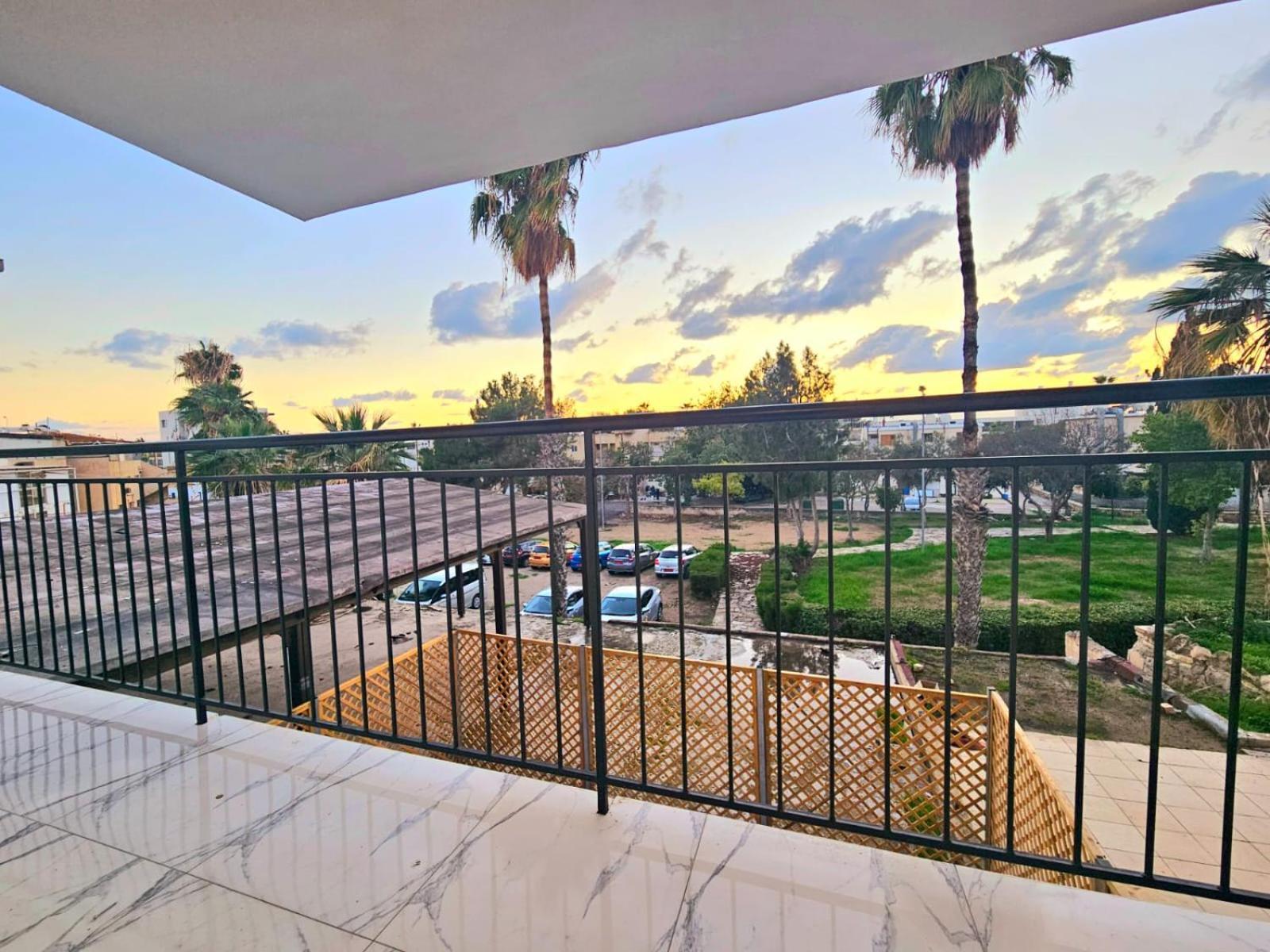 1Bd Beach Apartment Pafos Zewnętrze zdjęcie